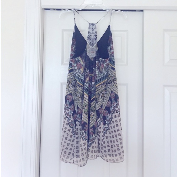 HOST PICK! 🎉 Alice + Olivia dress✨ - Picture 4 of 5